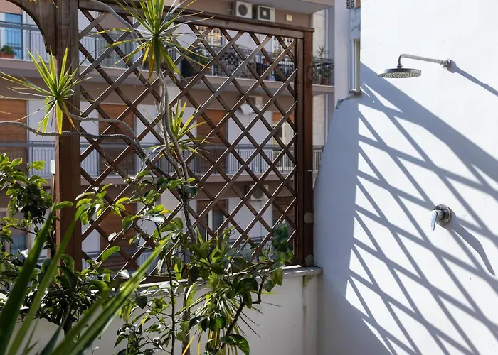 Con Terrazza Privata Бари