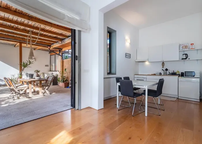 Con Terrazza Privata Bari